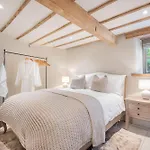 The Hut Retreat * 커크비로즈데일