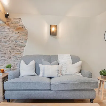 度假居 The Hut Retreat *