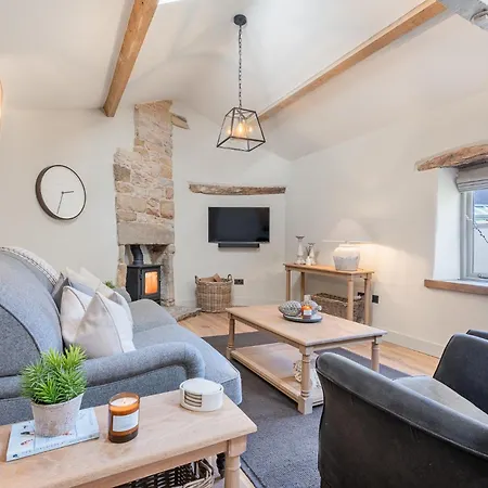 The Hut Retreat *