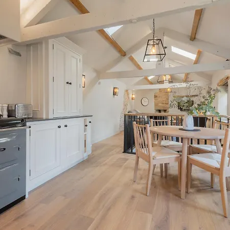 The Hut Retreat 度假居 柯比朗斯代尔