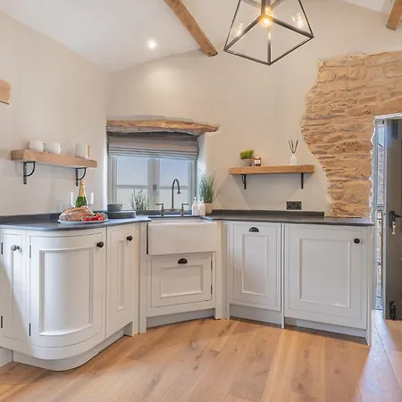 度假居 The Hut Retreat 柯比朗斯代尔